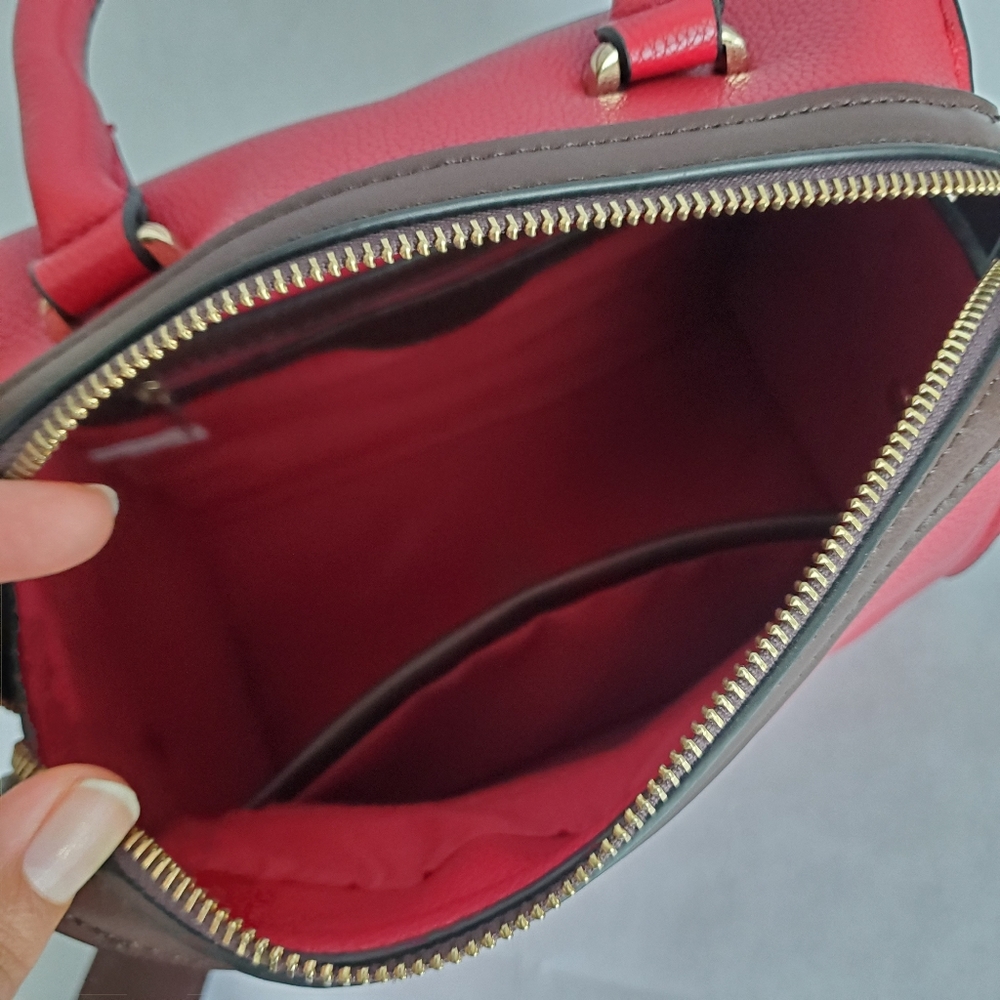 NWT Red Box Shape Handbag - Picture 11 of 11